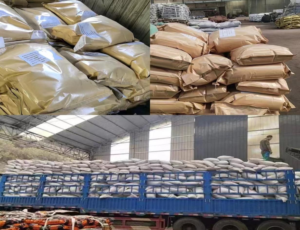 Nhà sản xuất Natri Humate mảnh trong kho.jpg