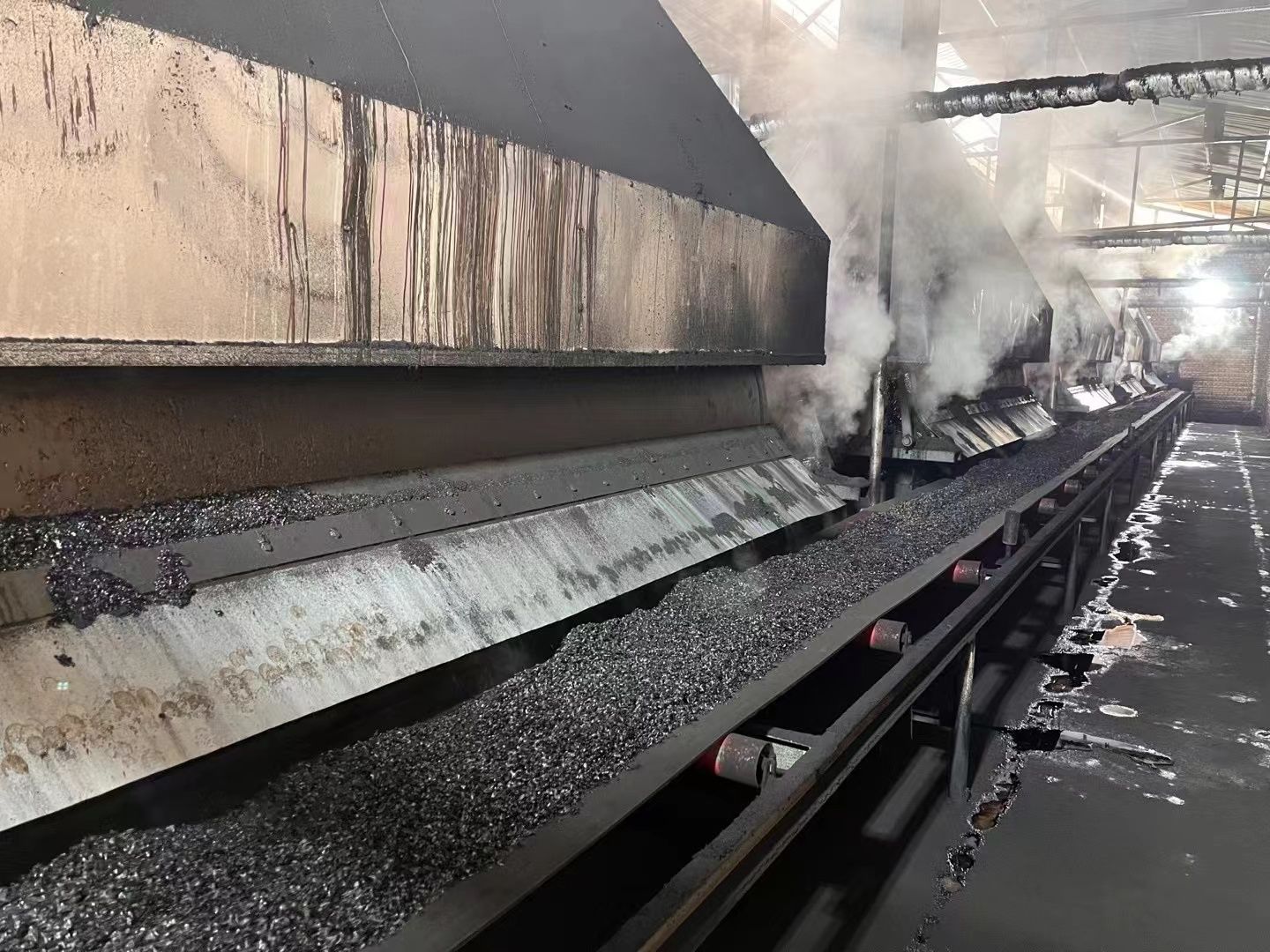 Nhà sản xuất cung cấp Kali Humate Flake trong kho.jpg